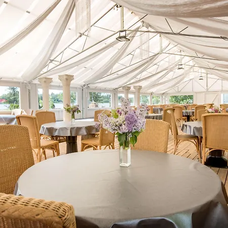 Gustavelund מלון 3*